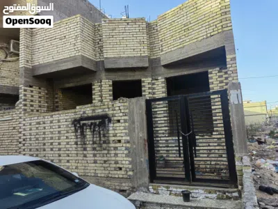 سلام عليكم متوفر هيكل للبيع مساحته 113 متر الوجه 7 وباقي نزال تتوفر كافه خدمات 3