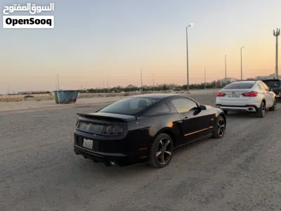 Ford Mustang GT 2