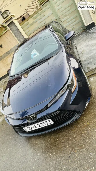 Toyota Corolla LE 2
