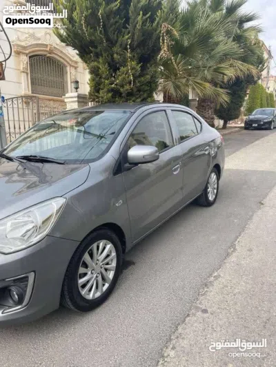 Mitsubishi Attrage GLX 2
