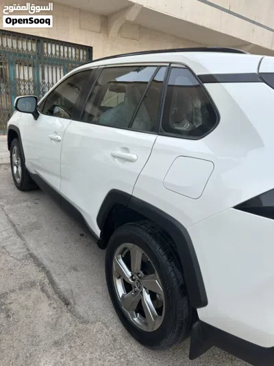 تويوتا راف فور XLE 3