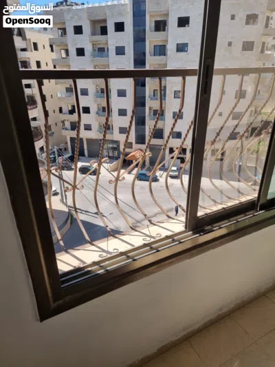 شقة للبيع بالقرب من الاكاديمية 2 غرفة نوم صالون حمام مطبخ بلكونة 4