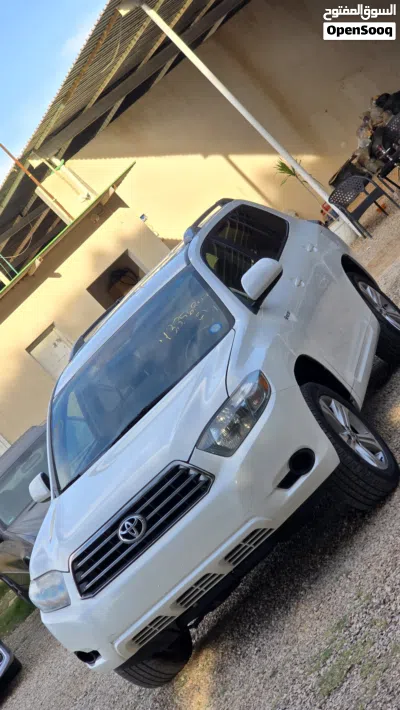 Toyota Highlander SE 3
