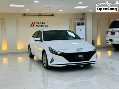 Hyundai Elantra Standard 2