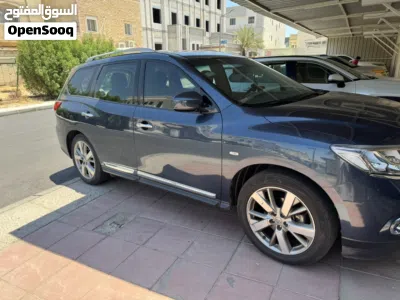 Nissan Pathfinder SV 3