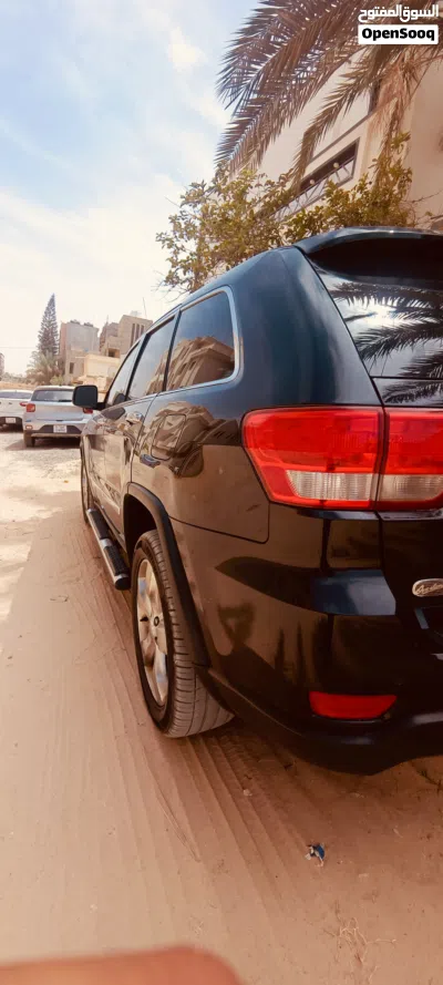 Jeep Grand Cherokee Altitude 4