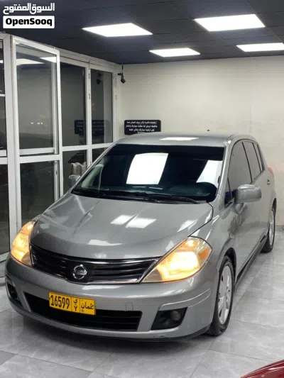 Nissan Versa S 2
