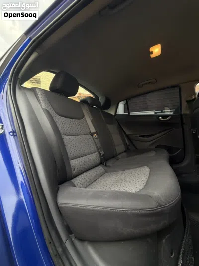 Hyundai Ioniq Standard 4