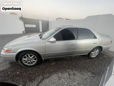 Toyota Camry SE 2