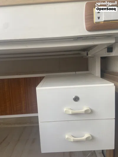 مكتب هندسي شف بحالة ممتازة 2