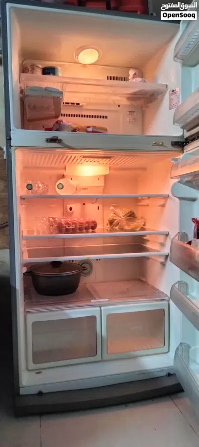 LG REFRIGERATOR ON SALE AT ONLY 70BD 3