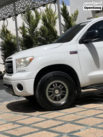 Toyota Tundra Base 3