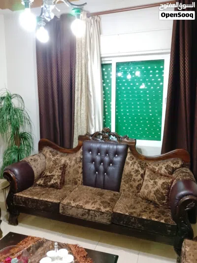 طقم كنب طاوله وسط مع طاولتين صغار 2