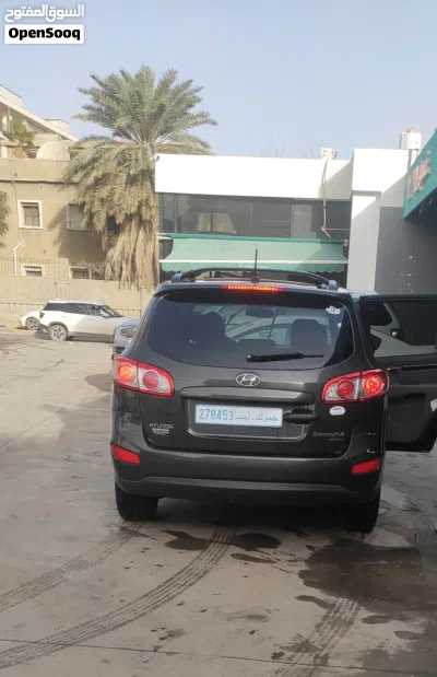 Hyundai Santa Fe Limited 3