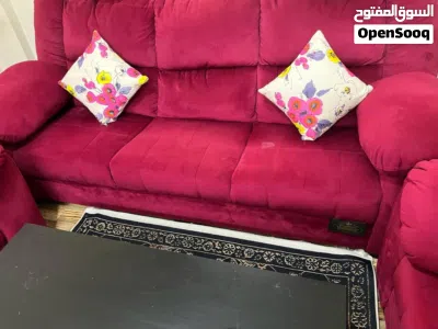 مستععمل بحالة الجديددددددددد طقم كنب لون خمري بجننن السعر شريتهم ب700 المبلغ ع الخاص قابل للتفاوض 4