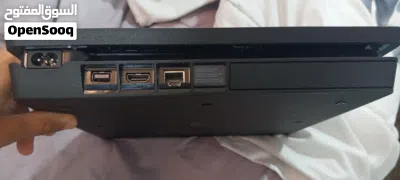 للبيع جهاز بلايستيشن 4 سليم (PS4 Slim) نظيف جداً وبحالة الوكالة، استخدام خفيف وشغال 100% 3