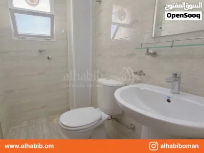 Apartment for Rent with 2 Bedrooms at Ruwi (AL 37) - شقة للإيجار مكونة من غرفتين في روي 4