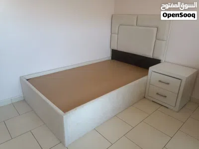 غرفة نوم سريرين و خزانة 3