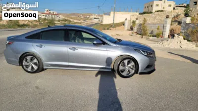 Hyundai Sonata Limited 4