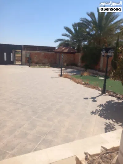 فيلا مع ارض 4