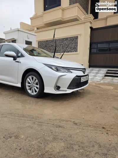 Toyota Corolla GLI 2