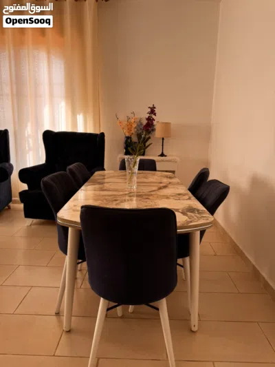 للبيع طقم كنب مع طاولة سفرة – بحالة ممتازة 3