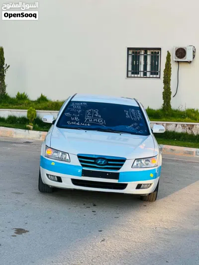 Hyundai Sonata Standard 4