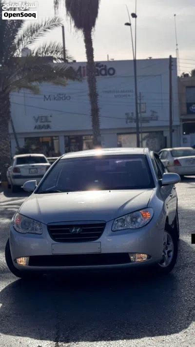 Hyundai Avante SE 2