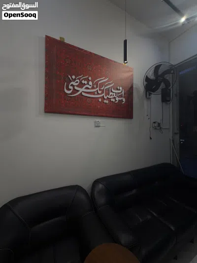 محل متكامل للبيع في منطقة الطويسة شارع تجاري 20 م ( تشتري الغراض بس عادي ) 2