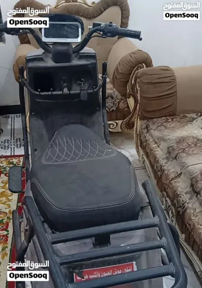 دراجه سكنس للبيع مابيها شي تشتغل سعرها 700 وبيها مجال قليل وصل دراجه موجود 2