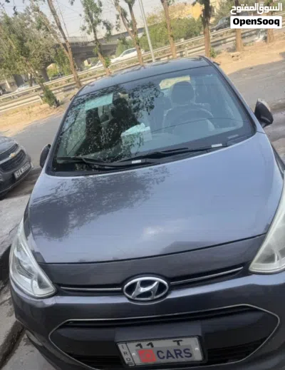 Hyundai i10 Standard 2