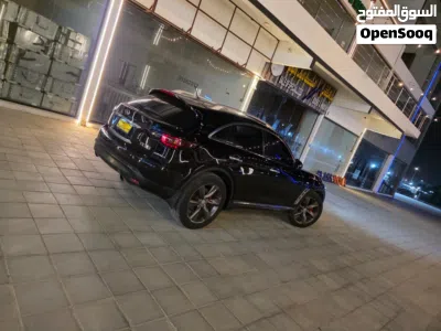 Infiniti FX35 Standard 4