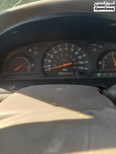 Toyota Tundra SR5 3