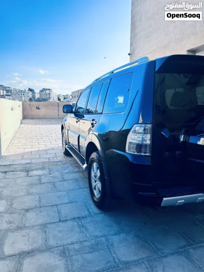 ميتسوبيشي باجيرو GLS 2