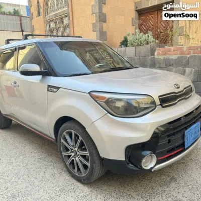كيا سول GT-Line 3