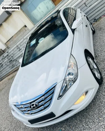 Hyundai Sonata Blue 4
