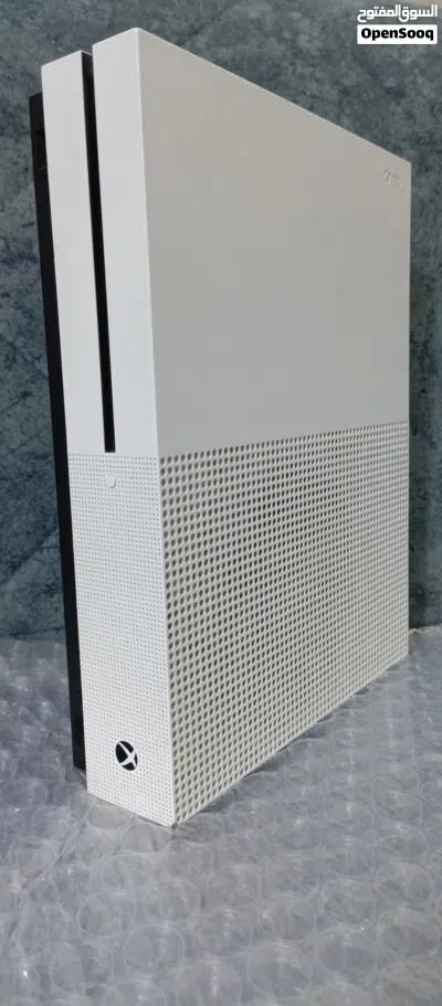 جهاز Xbox one s 500GB نظيف جدا 100% للبيع 2
