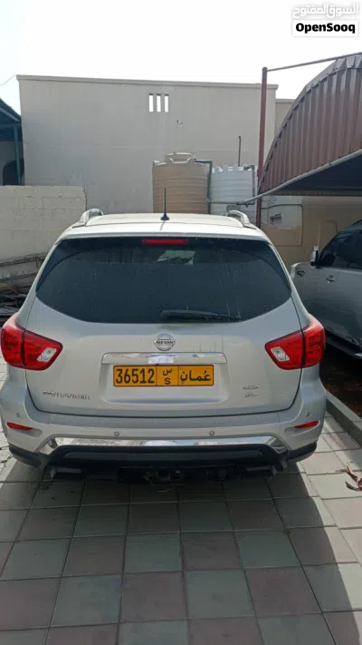 Nissan Pathfinder SL 4