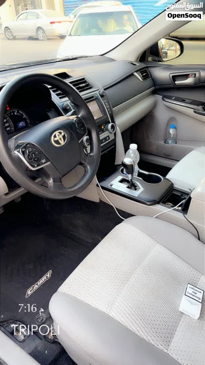 Toyota Camry LE 4