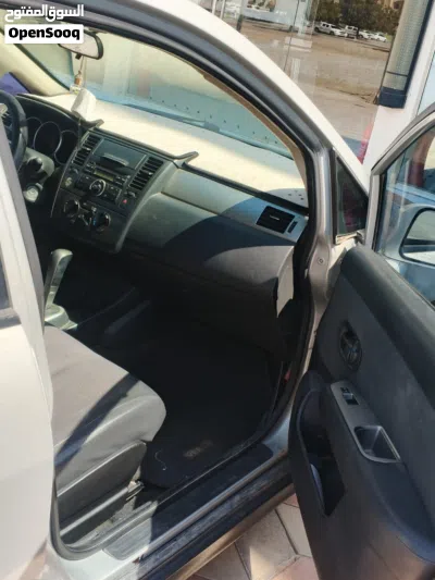 Nissan Versa S 3