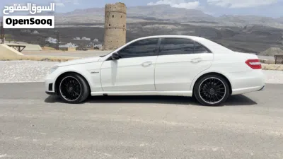 مرسيدس بنز الفئة-E E 55 AMG 3