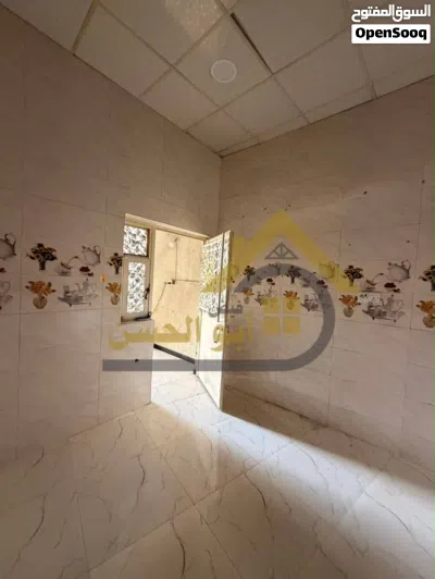 شقة ارضية سكنية للايجار في الطويسة 2