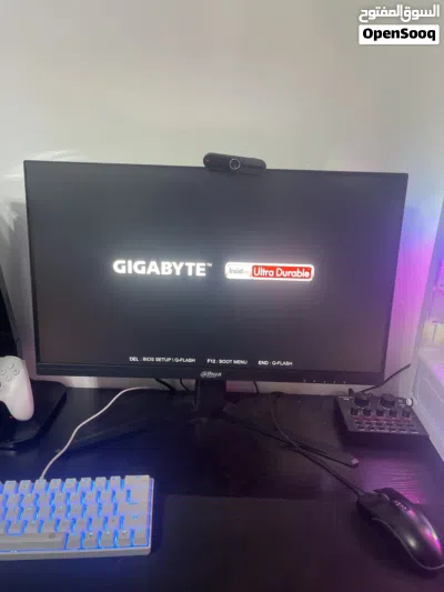 Gf Rtx 5050 almost like new had it for a month and didn’t use it a lot with box and wrapping paper 3