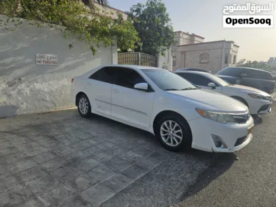 Toyota Camry E 2
