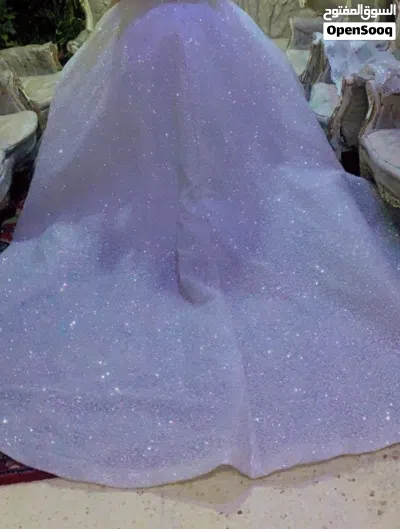 فستان زفاف مع طرحه وشاحط وبرنص 2