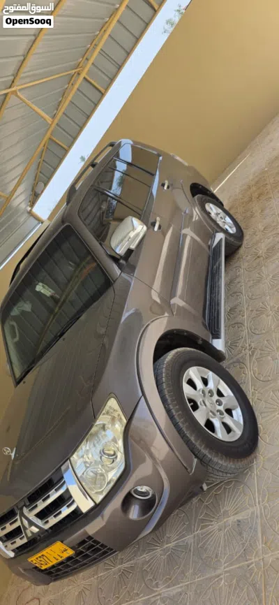 ميتسوبيشي باجيرو GLS 2