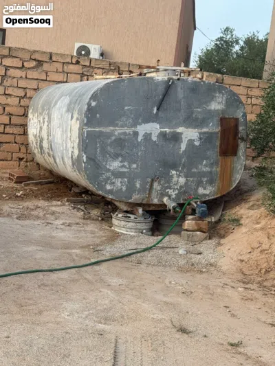 بوطي مياه يركب ع راس 2