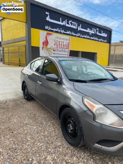 Nissan Versa SV 3