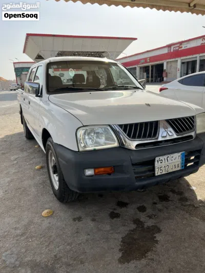 Mitsubishi L200 Double Cab GLX 2