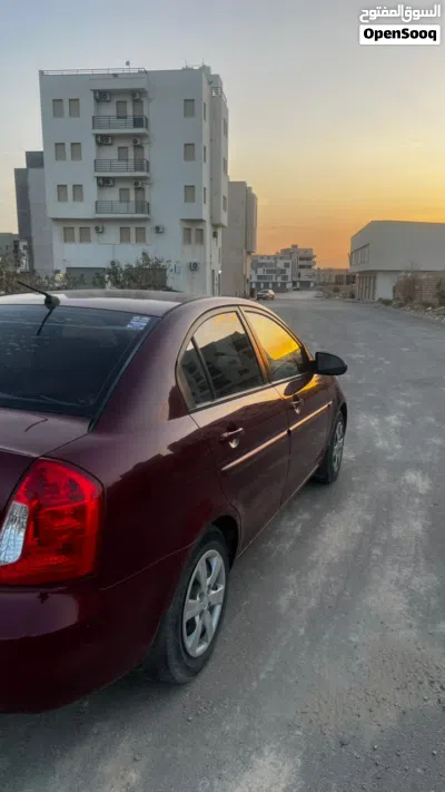 Hyundai Accent SE 4